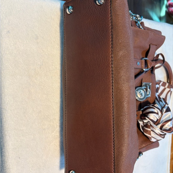 Michael Kors Brown Leather Satchel with Striped Scarf NWOT - Picture 11 of 13
